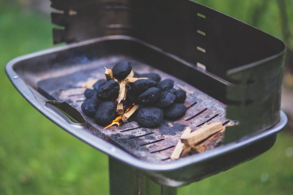 Bûches densifiées de nuit : durée réelle et usage