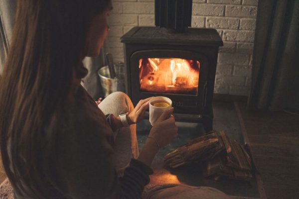 Installer un poêle à granulés : les étapes qui comptent